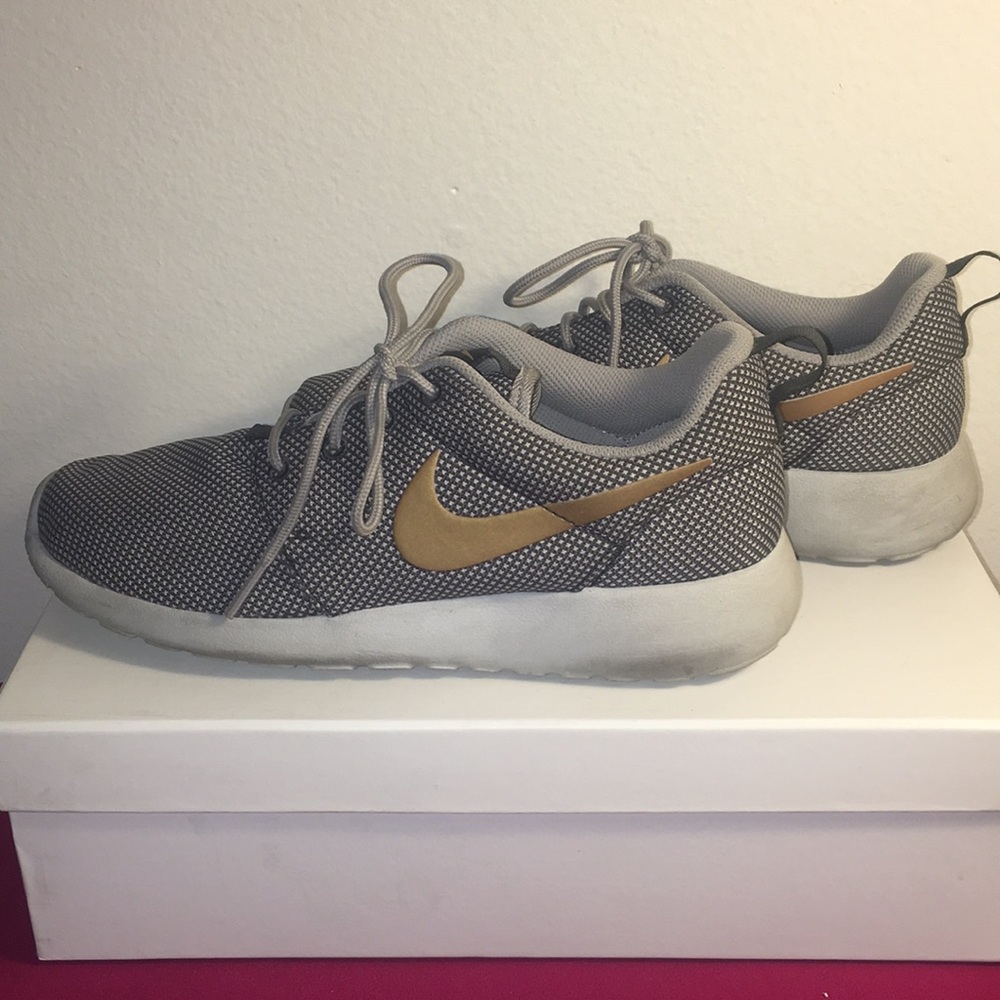 Limited Edition Nordstrom Nike Roshe Ones